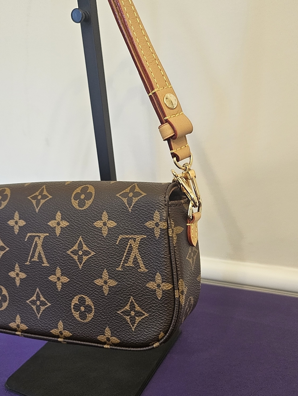Louis Vuitton Ivy Wallet On Chain Monogram Microchipped w/ Dustbag - Picture 2 of 15